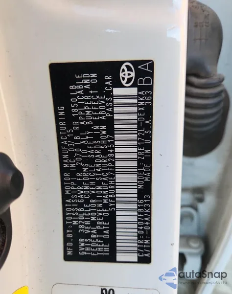 2015 Toyota Corolla L z USA, uszkodzony, nr VIN 5YFBURHE7FP284517